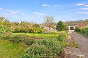 Photo 21- click for photo gallery